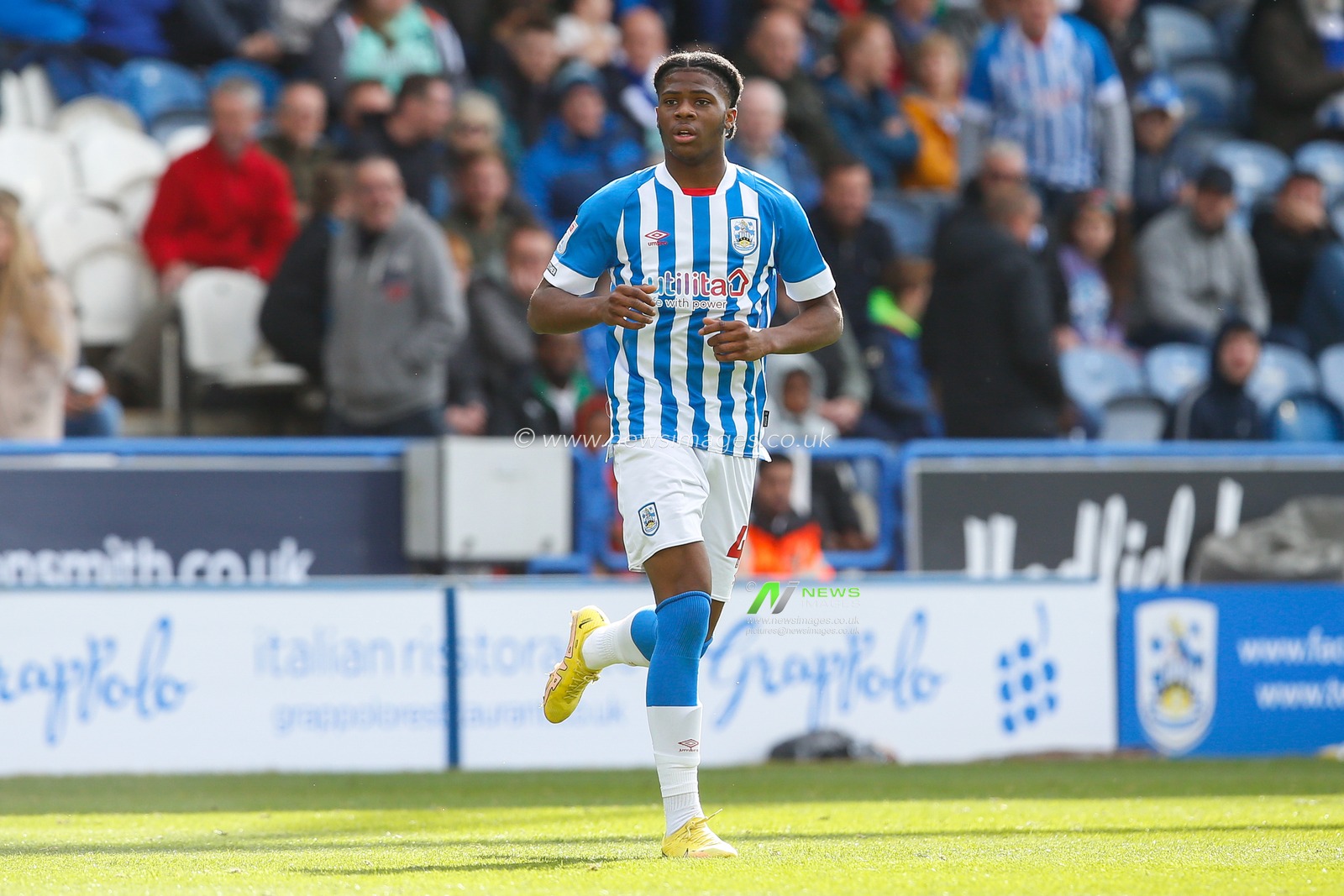 Charles Ondo #45 of Huddersfield Town during the Sky Bet Championship match Huddersfield Town vs Hull City at John Smith's Stadium, Huddersfield, United Kingdom, 9th October 2022

(Photo by Ben Early/News Images)