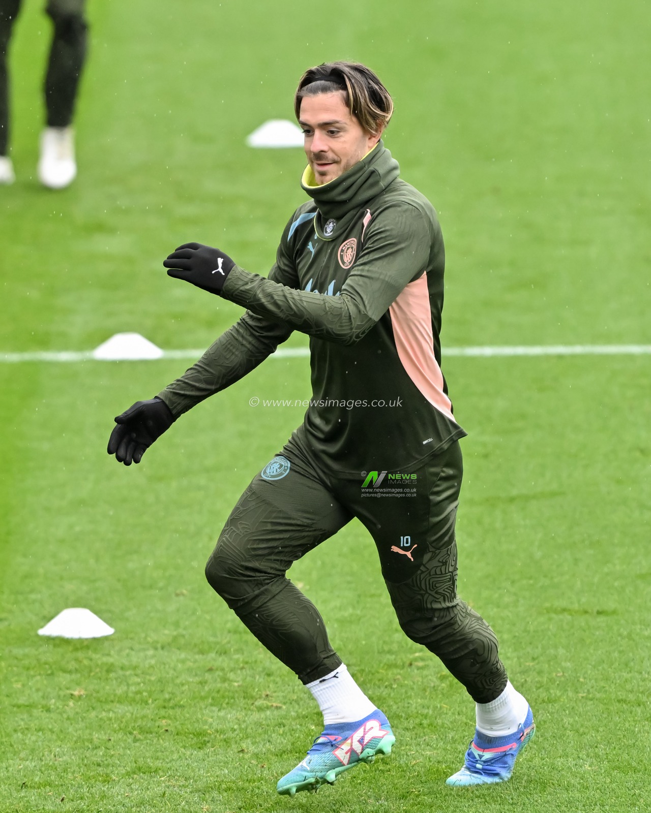 Jack Grealish of Manchester City during the Manchester City open training session at Etihad Campus, Manchester, United Kingdom, 30th September 2024

(Photo by Cody Froggatt/News Images)