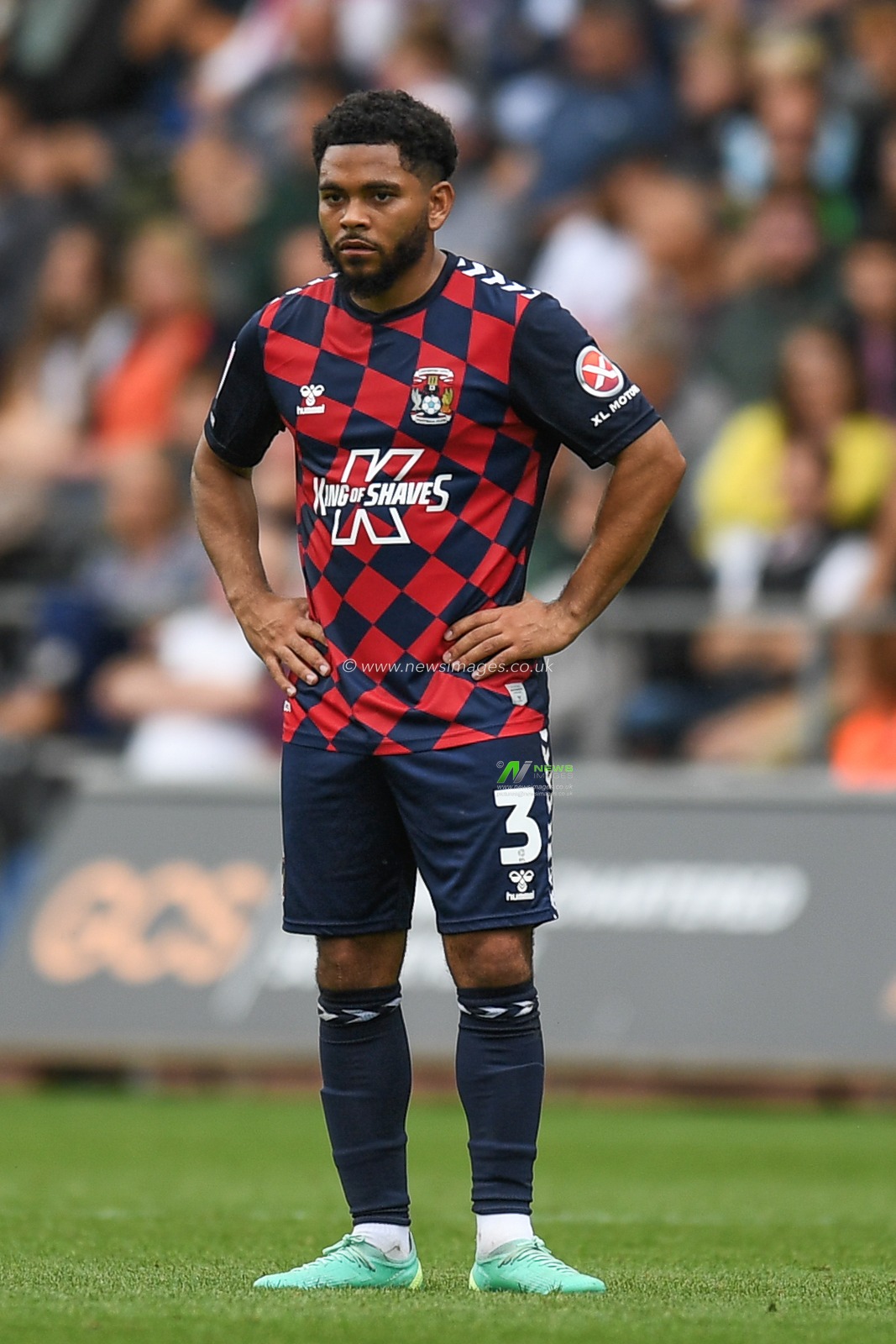 Jay Dasilva #3 of Coventry City during the Sky Bet Championship match Swansea City vs Coventry City at Swansea.com Stadium, Swansea, United Kingdom, 19th August 2023

(Photo by Mike Jones/News Images)
