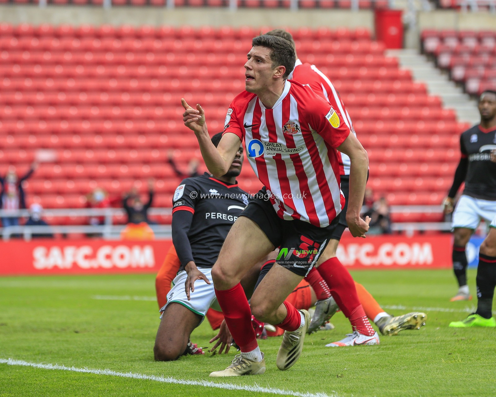 Ross Stewart #31 of Sunderland celebrates his goal to make it 1-0