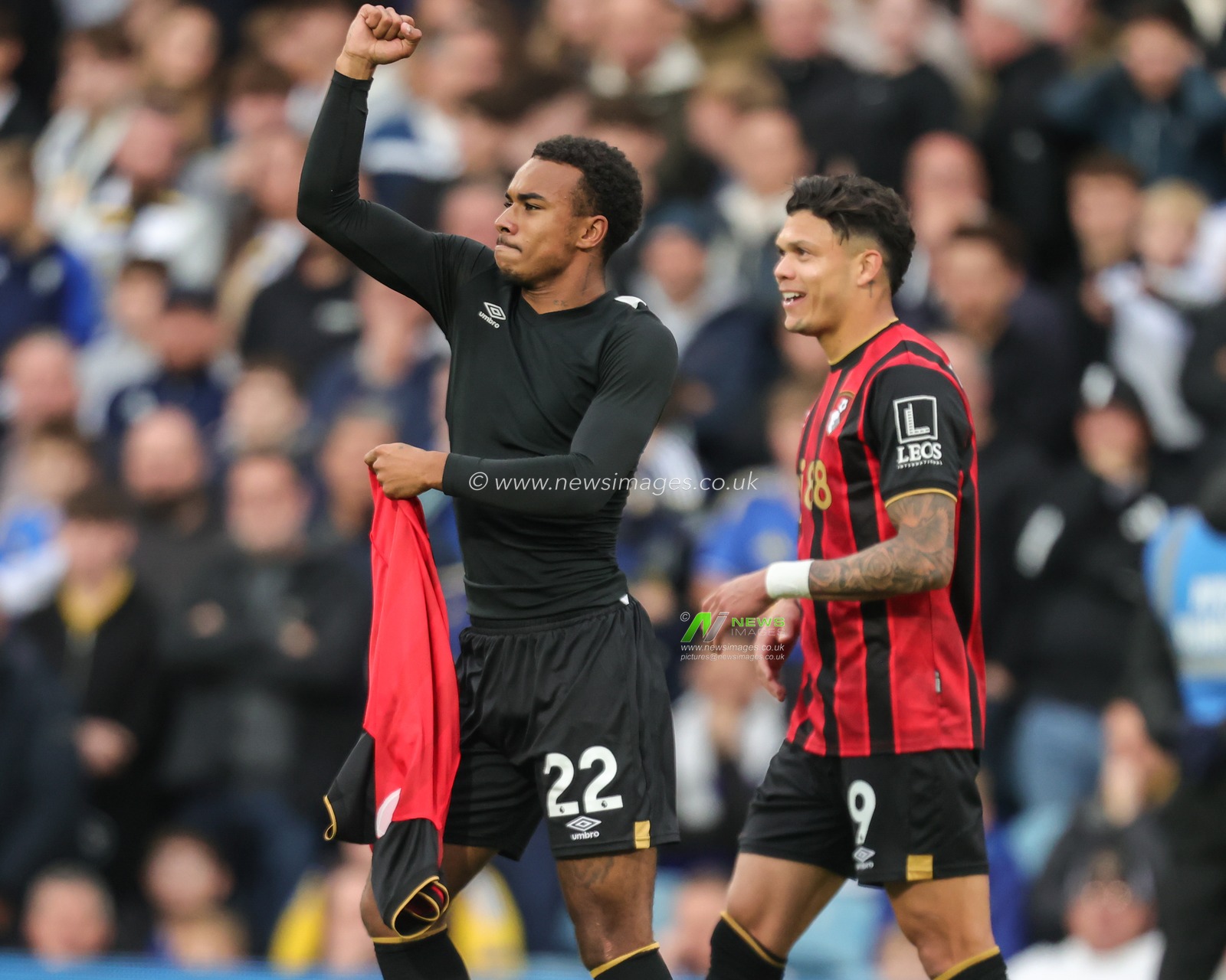 Eli Junior Kroupi of Bournemouth celebrates his goal to make it 2-2 during the Premier League match Leeds United vs Bournemouth at Elland Road, Leeds, United Kingdom, 27th September 2025

(Photo by Richard Bierton/News Images)