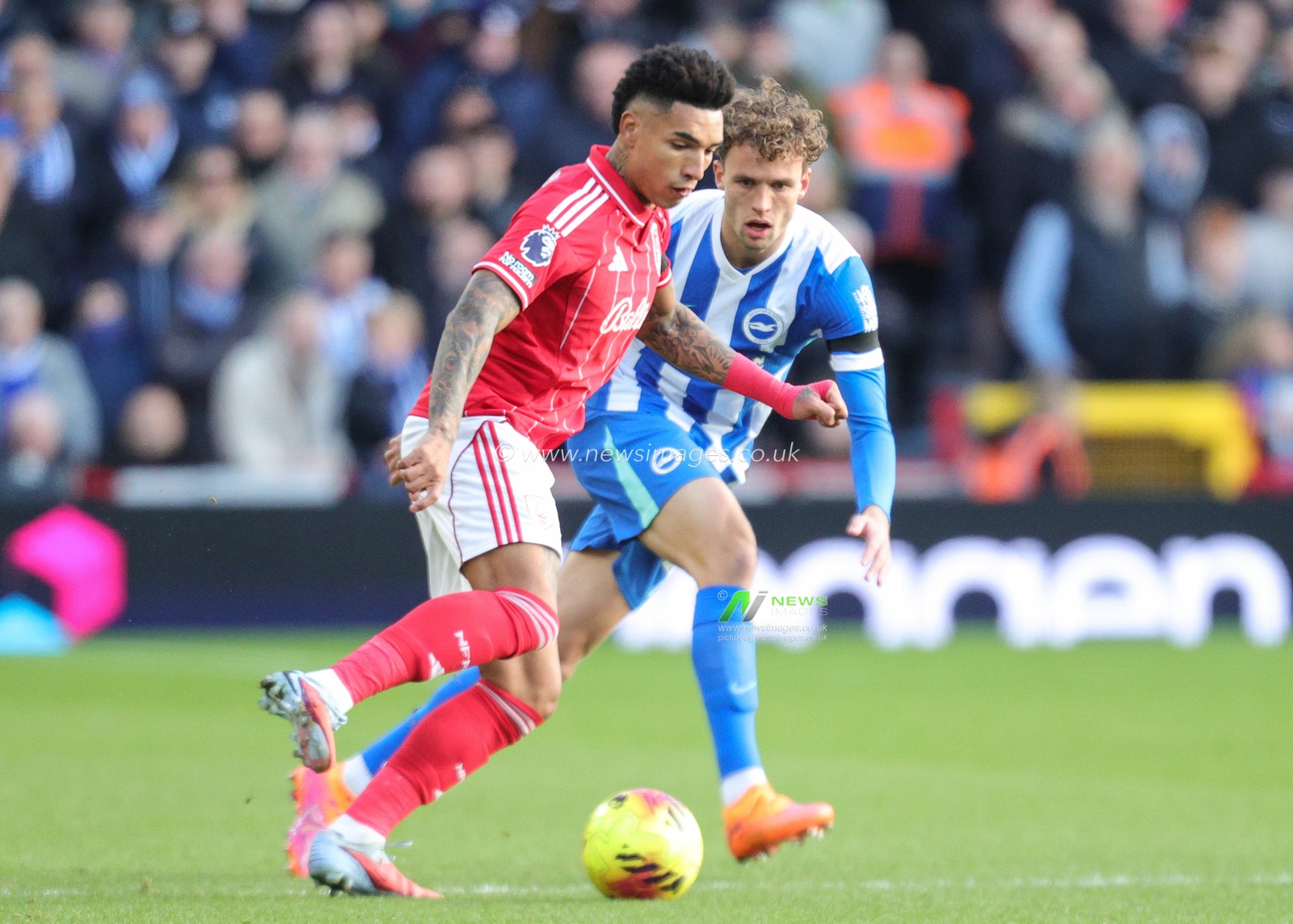 Nicolas Dominguez of Nottingham Forest in action during the Premier League match Nottingham Forest vs Brighton and Hove Albion at City Ground, Nottingham, United Kingdom, 30th November 2025

(Photo by Richard Bierton/News Images)

*** GER AUT SUI OUT ***