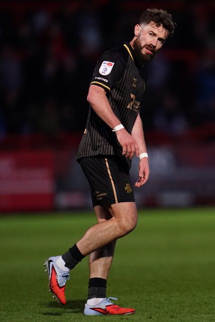 Tom Bradshaw of Barnsley during the Sky Bet League One match Stevenage vs Barnsley at Lamex Stadium, Stevenage, United Kingdom on 21st April 2026

(Photo by Harvey Murphy/News Images)