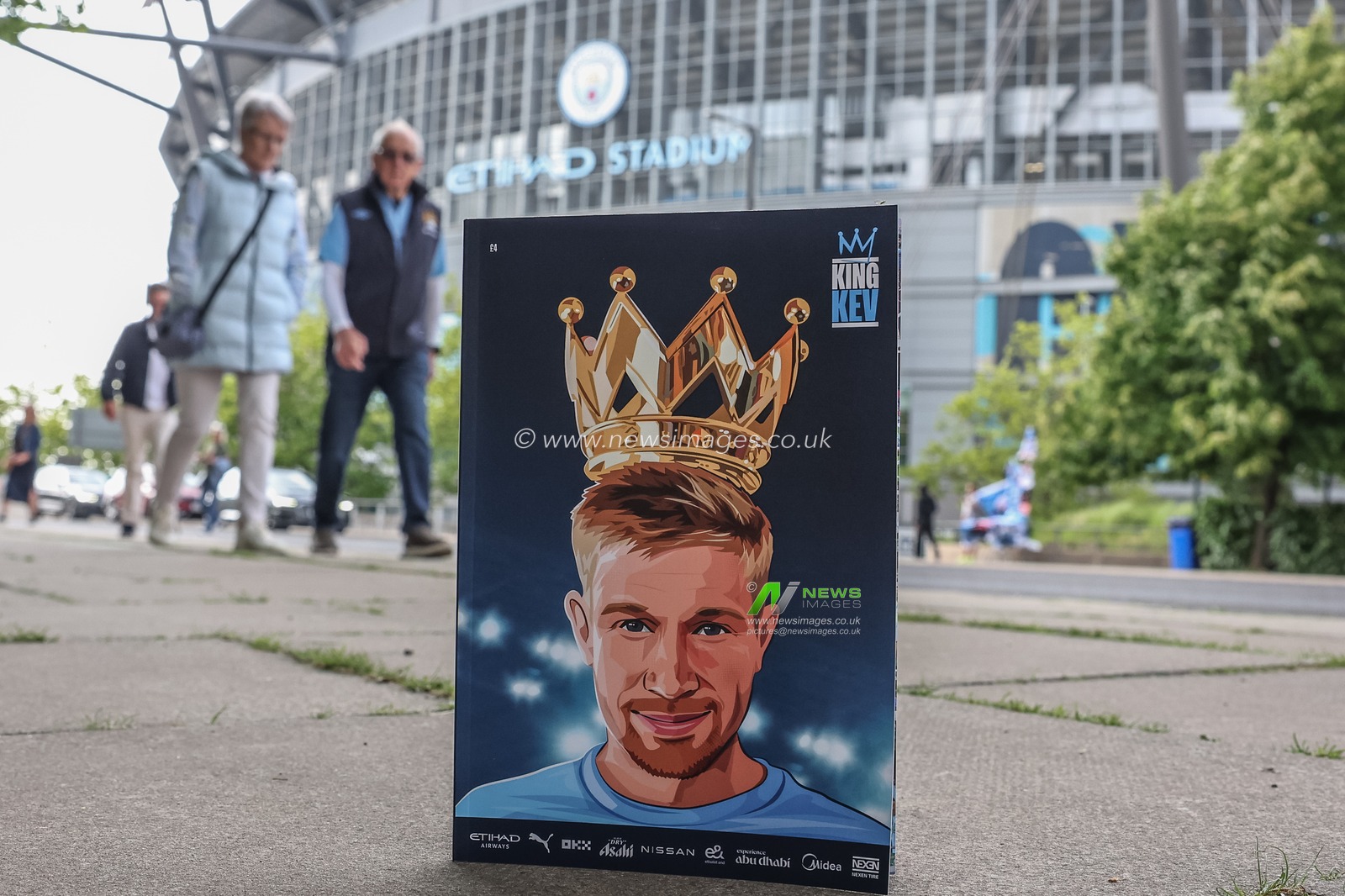 Kevin De Bruyne of Manchester City on the front cover of todays match day program during the Premier League match Manchester City vs Bournemouth at Etihad Stadium, Manchester, United Kingdom, 20th May 2025

(Photo by Mark Cosgrove/News Images)