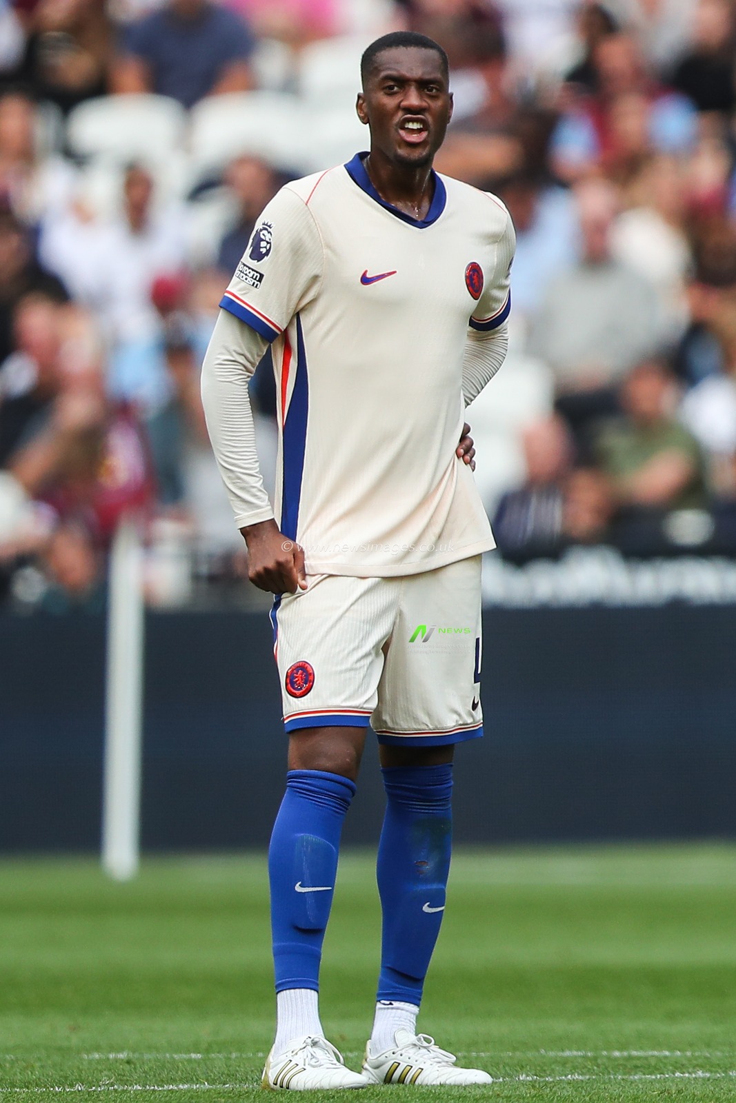 Tosin Adarabioyo of Chelsea during the Premier League match West Ham United vs Chelsea at London Stadium, London, United Kingdom, 21st September 2024

(Photo by Gareth Evans/News Images)