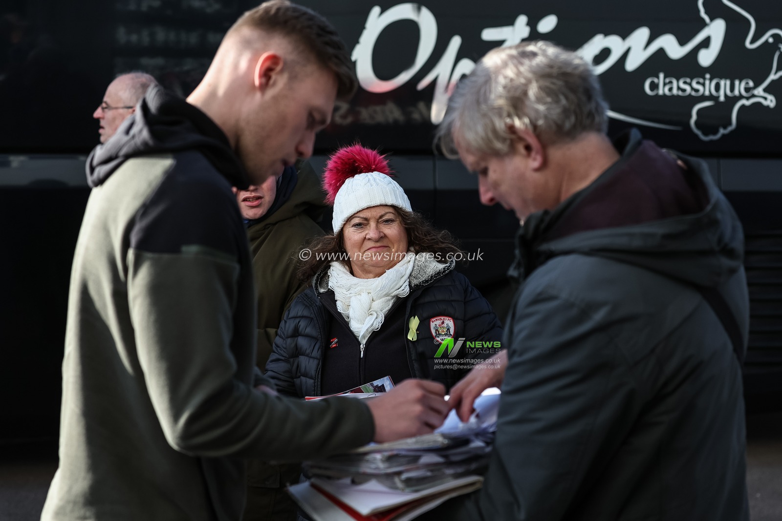 A Barnsley fans watches the players arrive during the Sky Bet League 1 match Stevenage vs Barnsley at Lamex Stadium, Stevenage, United Kingdom, 9th April 2024

(Photo by Mark Cosgrove/News Images)