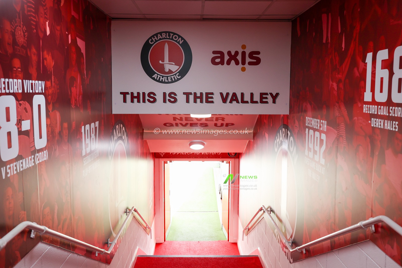 A view from the tunnel during the The Fa Women's Super 2 League match Chalrton Women vs Birmingham City Women at The Oakwood VCD Athletic, Charlton, United Kingdom, 18th September 2022

(Photo by Simon Bissett/News Images)