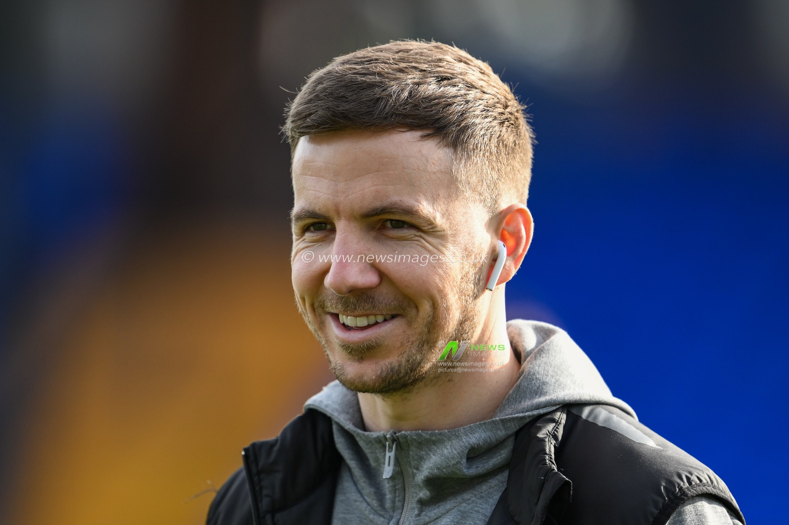 Lee Evans of Blackpool arrives ahead of the Sky Bet League 1 match Stockport County vs Blackpool at Edgeley Park Stadium, Stockport, United Kingdom, 1st March 2025

(Photo by Craig Thomas/News Images)