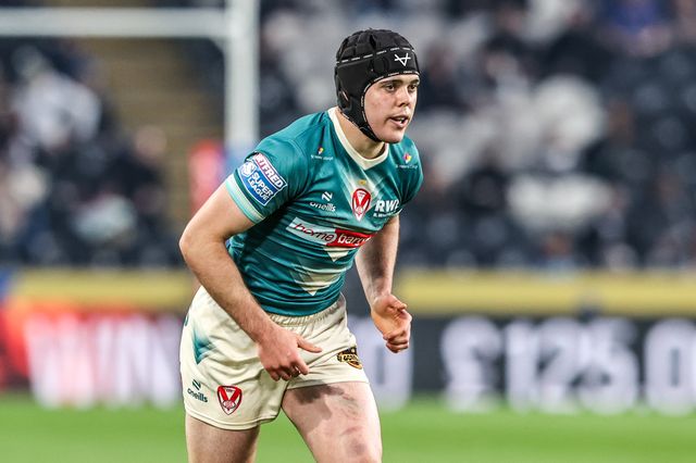 George Whitby of St Helens during the Betfred Super League round 8 match Hull FC vs St Helens at MKM Stadium, Hull, United Kingdom on 16 April 2026

(Photo by Alfie Cosgrove/News Images)