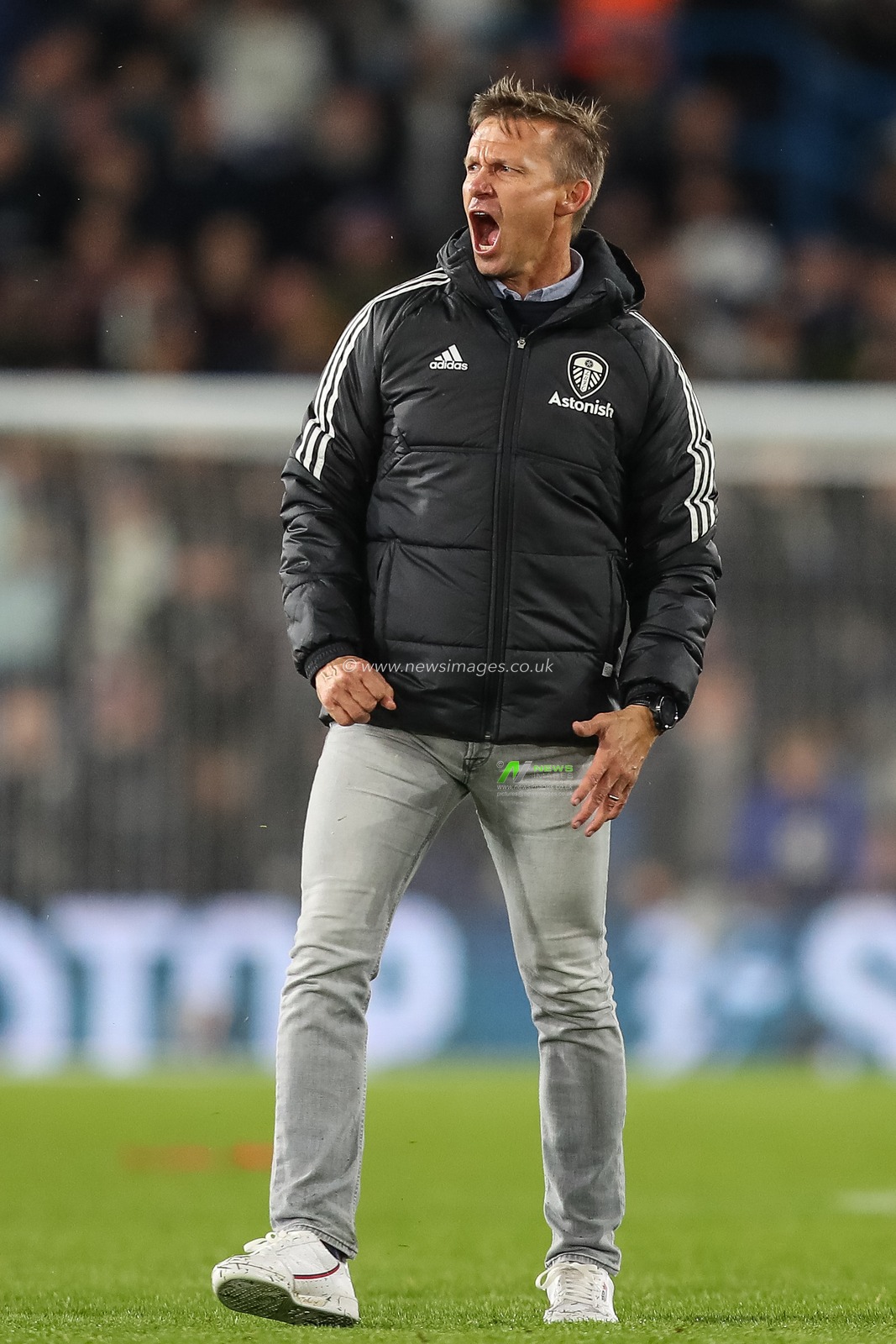 Jesse Marsch manager of Leeds United celebrates his teams win after the Premier League match Leeds United vs Bournemouth at Elland Road, Leeds, United Kingdom, 5th November 2022

(Photo by Gareth Evans/News Images)