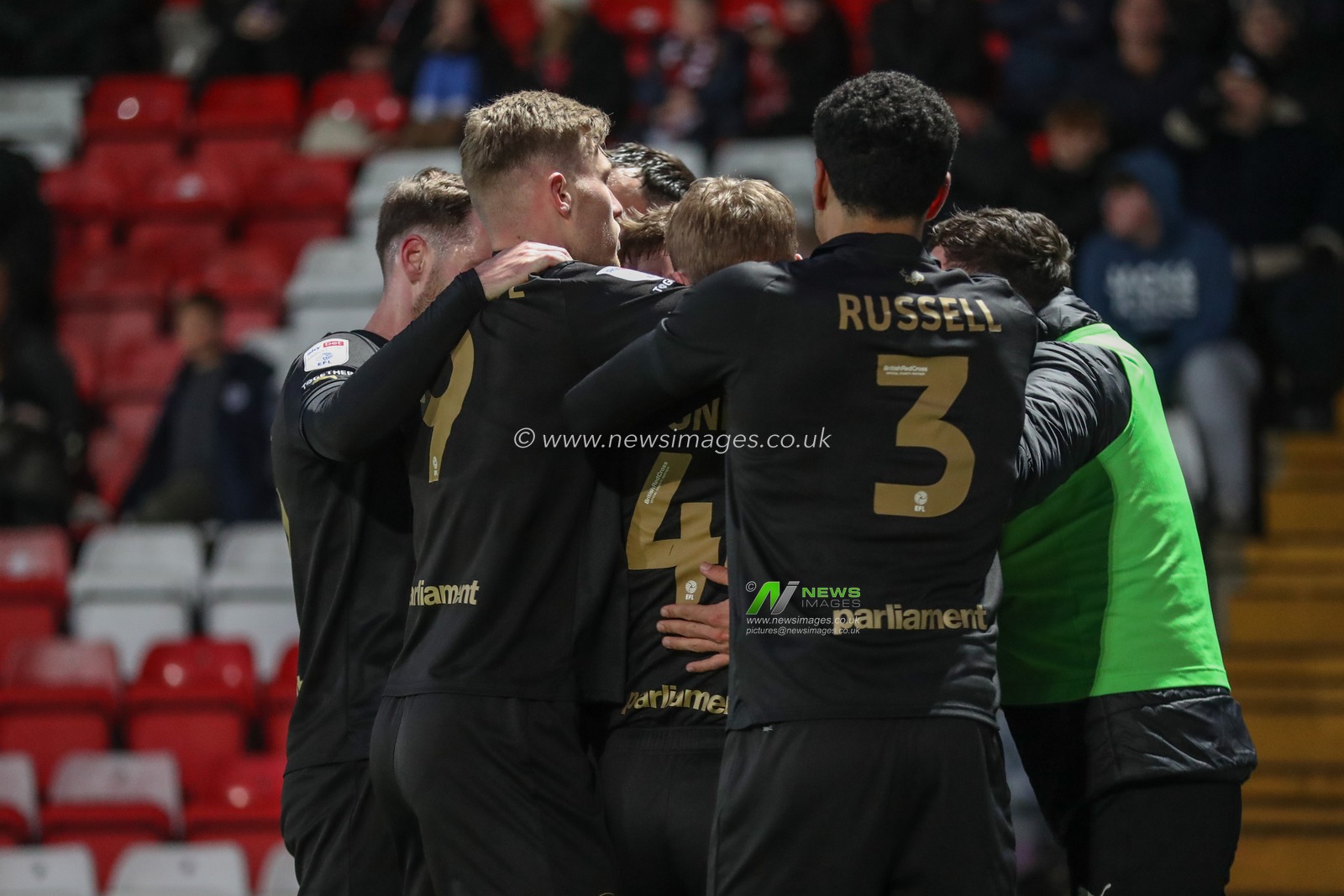 Adam Phillips of Barnsley celebrates his goal to make it 0-1 during the Sky Bet League 1 match Stevenage vs Barnsley at Lamex Stadium, Stevenage, United Kingdom, 9th April 2024

(Photo by Alfie Cosgrove/News Images)