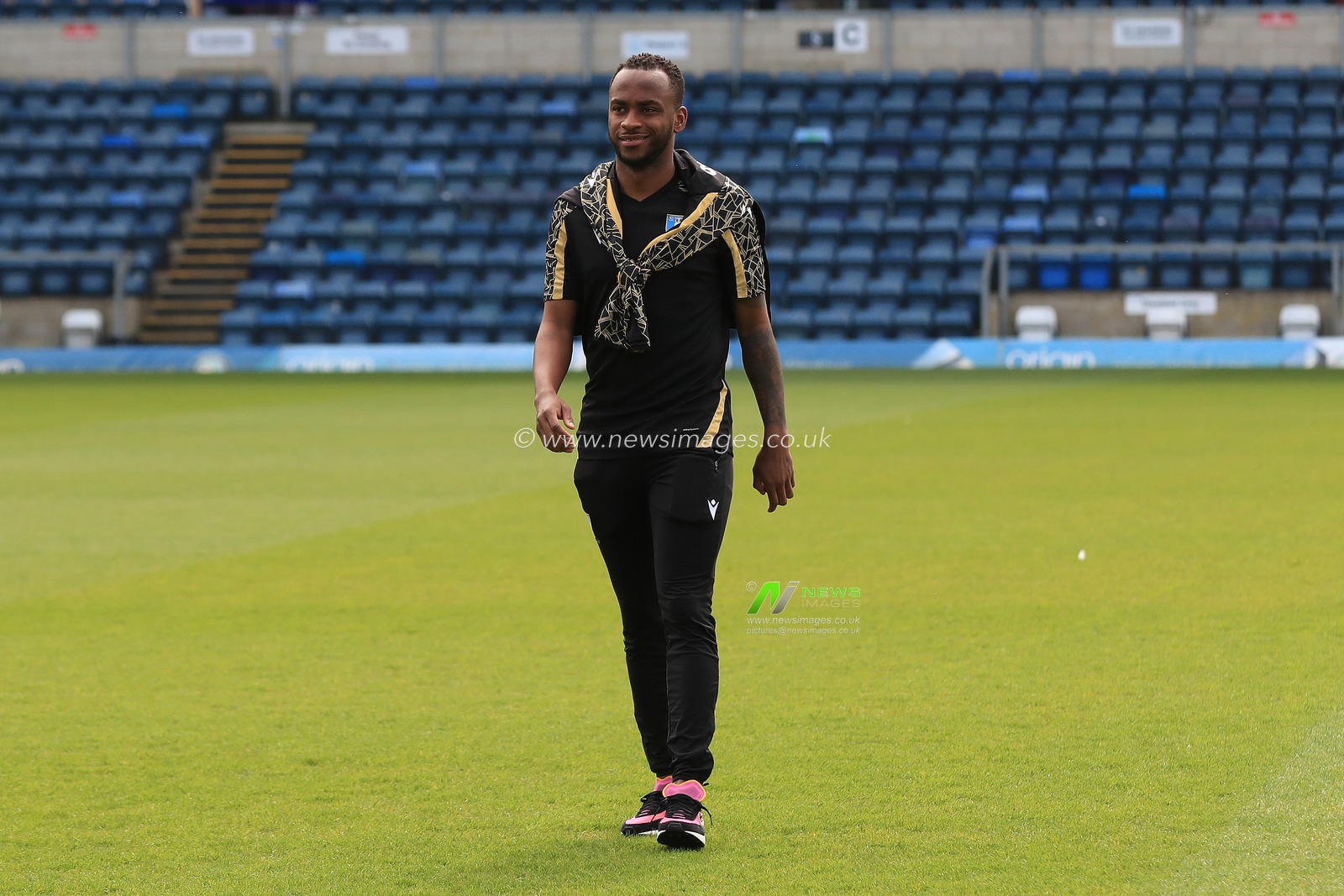 Saido Berahino #24 of Sheffield Wednesday seen prior to kick off.