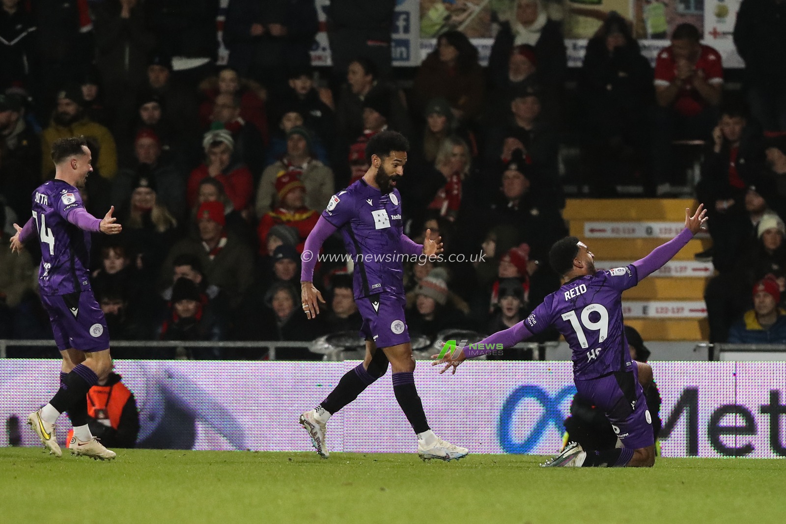 Jamie Reid of Stevenage celebrates his goal to make it 0-2 during the Sky Bet League 1 match Wrexham vs Stevenage at SToK Cae Ras, Wrexham, United Kingdom, 28th January 2025

(Photo by Gareth Evans/News Images)