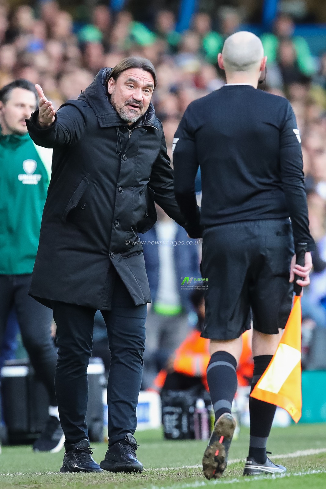 Daniel Farke manager of Leeds United complains to the linesman during the Sky Bet Championship match Leeds United vs Millwall at Elland Road, Leeds, United Kingdom, 17th March 2024

(Photo by James Heaton/News Images)