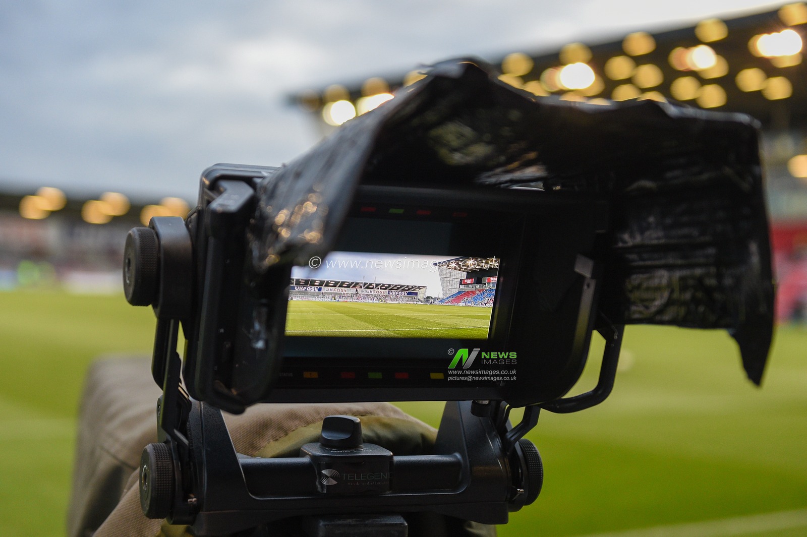 29th August 2019 ,  AJ Bell Stadium, Salford, England;  Betfred Super League Rugby, Round 27, Salford Red Devils vs Warrington Wolves ; A through the camera perspective of the AJ Bell Stadium

Credit: Richard Long/News Images