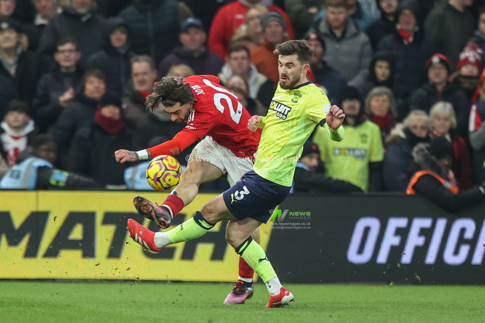 Jota Silva of Nottingham Forest clears the ball under pressure from Ryan Manning of Southampton during the Premier League match Nottingham Forest vs Southampton at City Ground, Nottingham, United Kingdom, 19th January 2025

(Photo by Alfie Cosgrove/News Images)