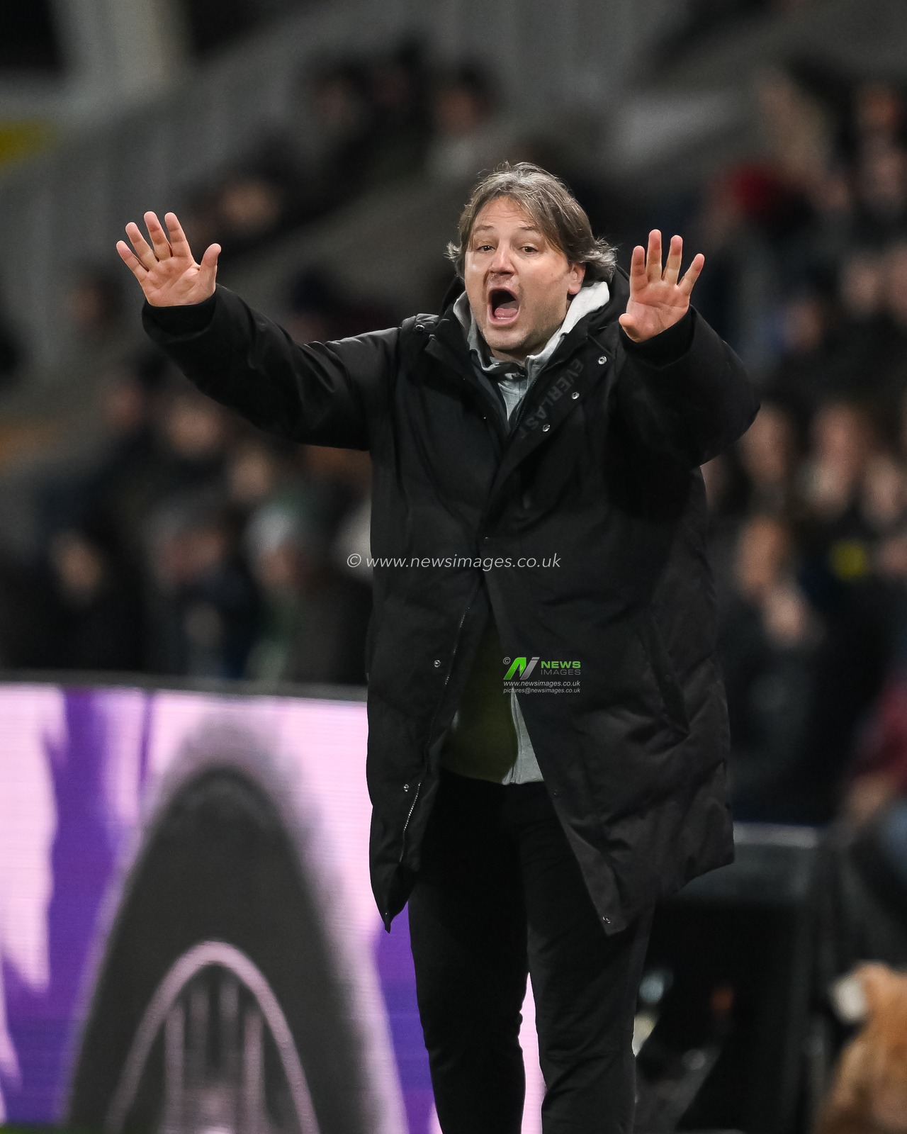 Craig Harrison Head coach of The New Saints F.C. gives his team instructions during the UEFA Conference League - League Stage match The New Saints vs DjurgÃ¥rden at Croud Meadow, Shrewsbury, United Kingdom, 28th November 2024

(Photo by Craig Thomas/News Images)