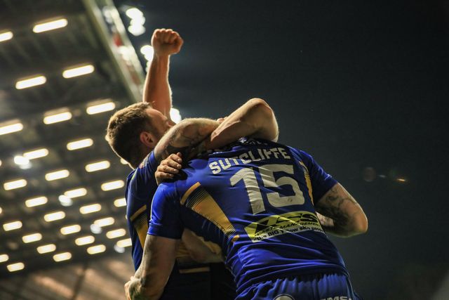 Betfred Super League round 8 Leeds Rhinos vs Castleford Tigers