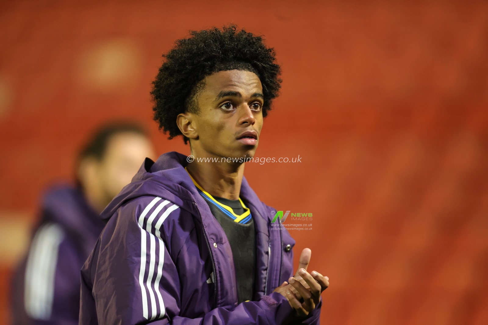 Yuel Helafu of Manchester United applauds the fans after the final whistle during the The Vertu Trophy Group D match Barnsley vs Manchester United U21 at Oakwell, Barnsley, United Kingdom, 21st October 2025

(Photo by Richard Bierton/News Images)