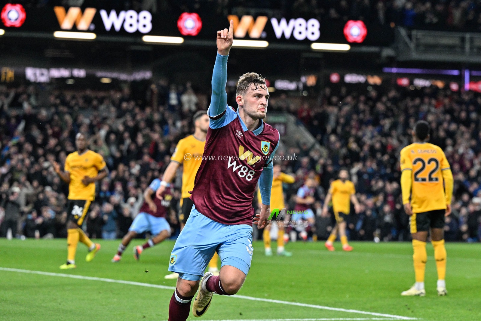 Jacob Bruun Larsen of Burnley celebrates his goal to make it 1-0 Burnley, during the Premier League match Burnley vs Wolverhampton Wanderers at Turf Moor, Burnley, United Kingdom, 2nd April 2024

(Photo by Cody Froggatt/News Images)