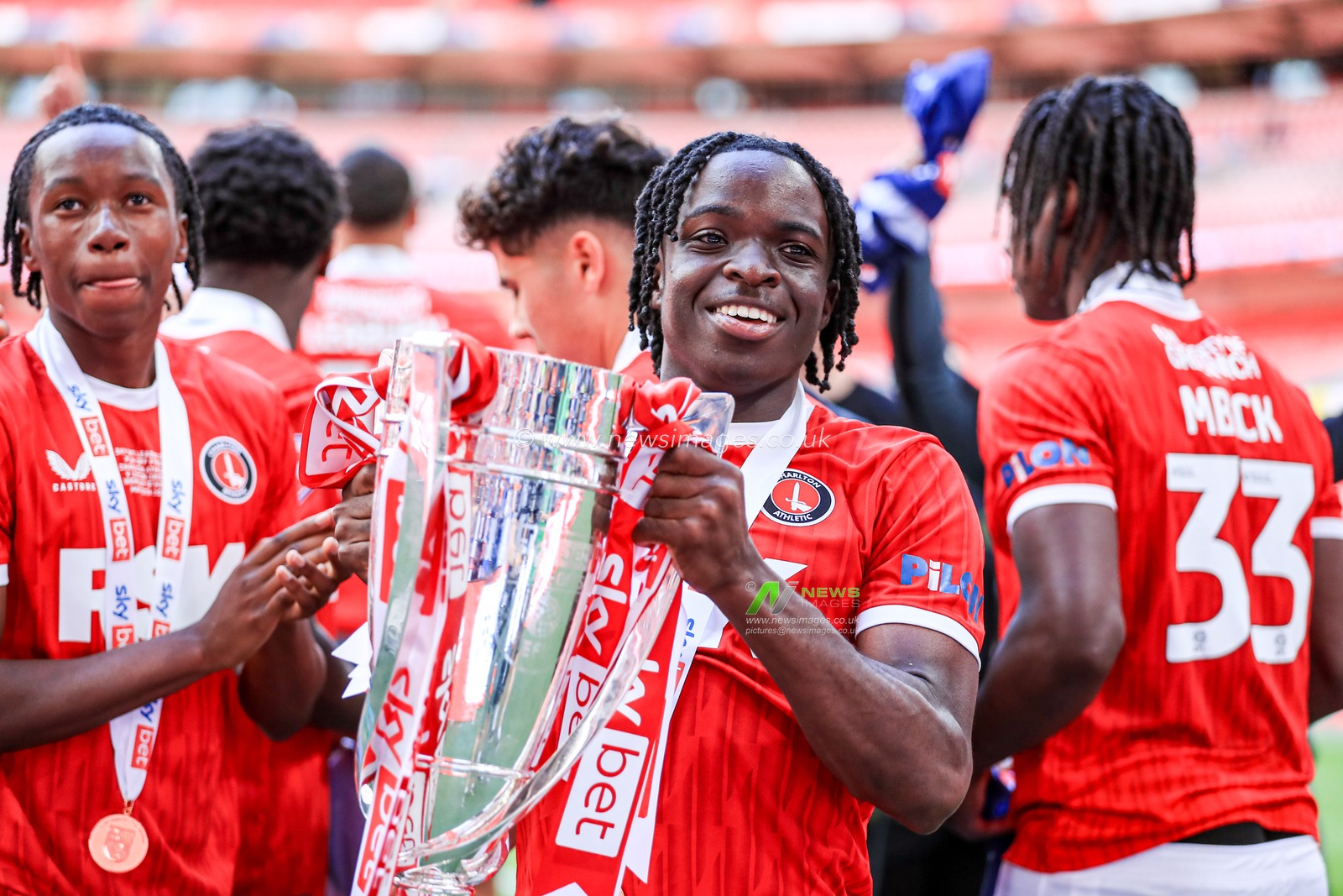 Tyreece Campbell of Charlton Athletic celebrate getting promotion back to the Sky Bet Championship after the Sky Bet League 1 Playoff Final match Charlton Athletic vs Leyton Orient at Wembley Stadium, London, United Kingdom, 25th May 2025

(Photo by Jorge Horsted/News Images)