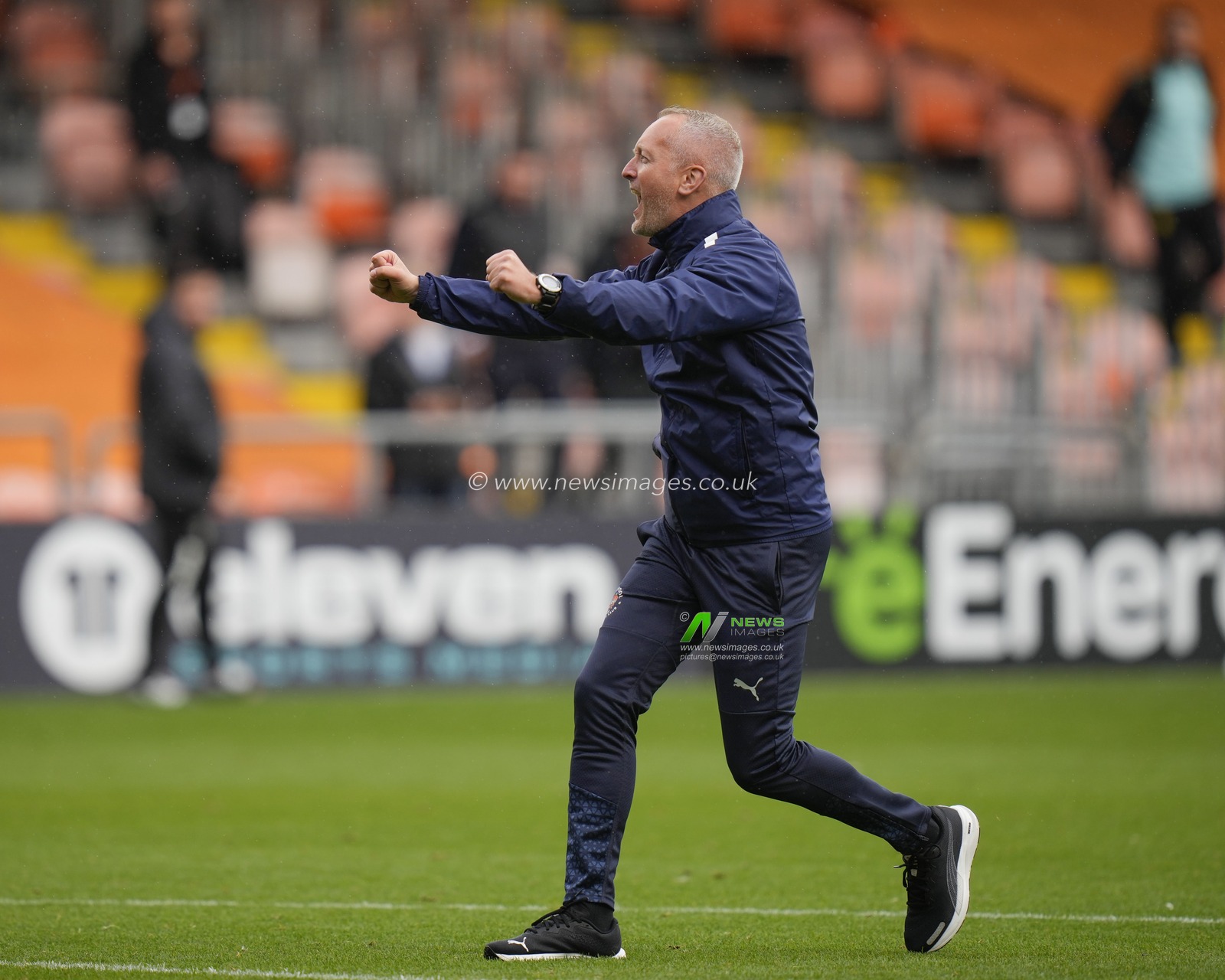 Neil Critchley Manager of Blackpool salutes the fans after  the Sky Bet League 1 match Blackpool vs Burton Albion at Bloomfield Road, Blackpool, United Kingdom, 5th August 2023

(Photo by Steve Flynn/News Images)