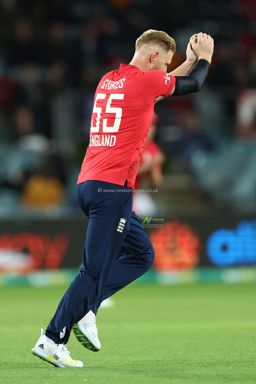 Ben Stokes of England takes a catch, dismissing Aaron Finch (c) of Australia  during the Dettol T20I Series 2 of 3 match Australia vs England at Manuka Oval, Canberra, Australia, 12th October 2022

(Photo by Patrick Hoelscher/News Images)
