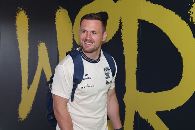 Ben Currie of Warrington Wolves arrives during the Betfred Super League round 16 match Warrington Wolves vs Catalans Dragons at The Halliwell Jones Stadium, Warrington, United Kingdom on 25 June 2026

(Photo by Alfie Cosgrove/News Images)