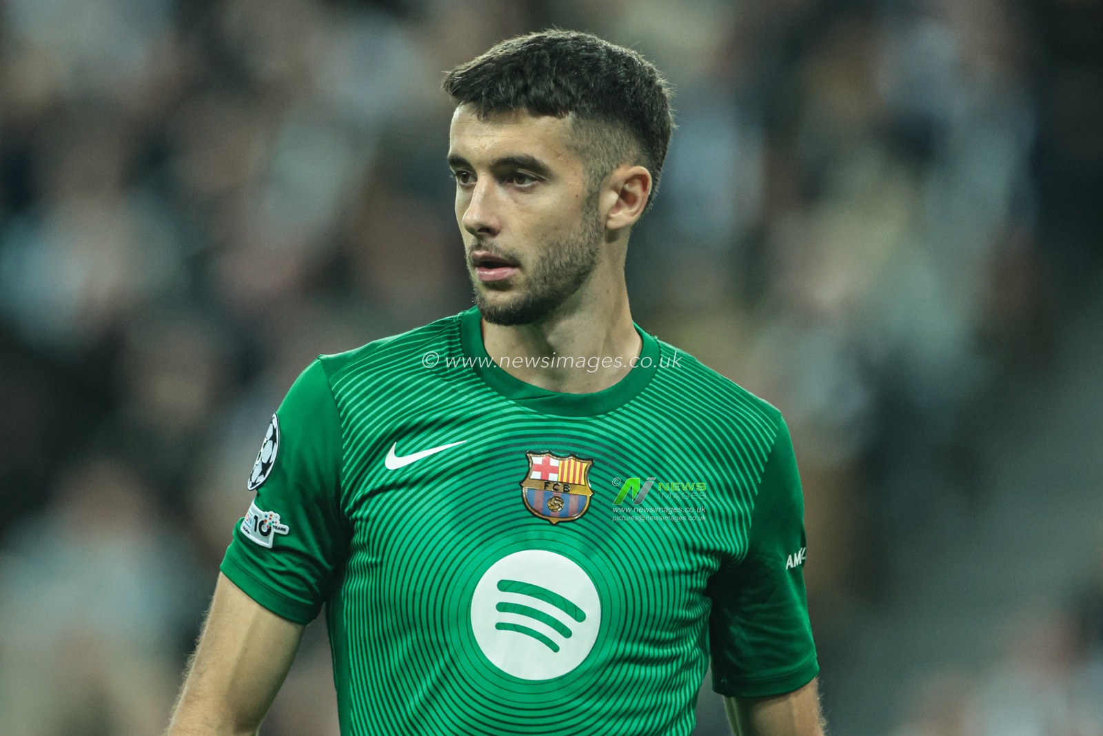 Joan Garcia of Barcelona during the UEFA Champions League 2025/26 Phase MD1 Newcastle United vs Barcelona at St James's Park, Newcastle, United Kingdom, 18th September 2025

(Photo by Mark Cosgrove/News Images)