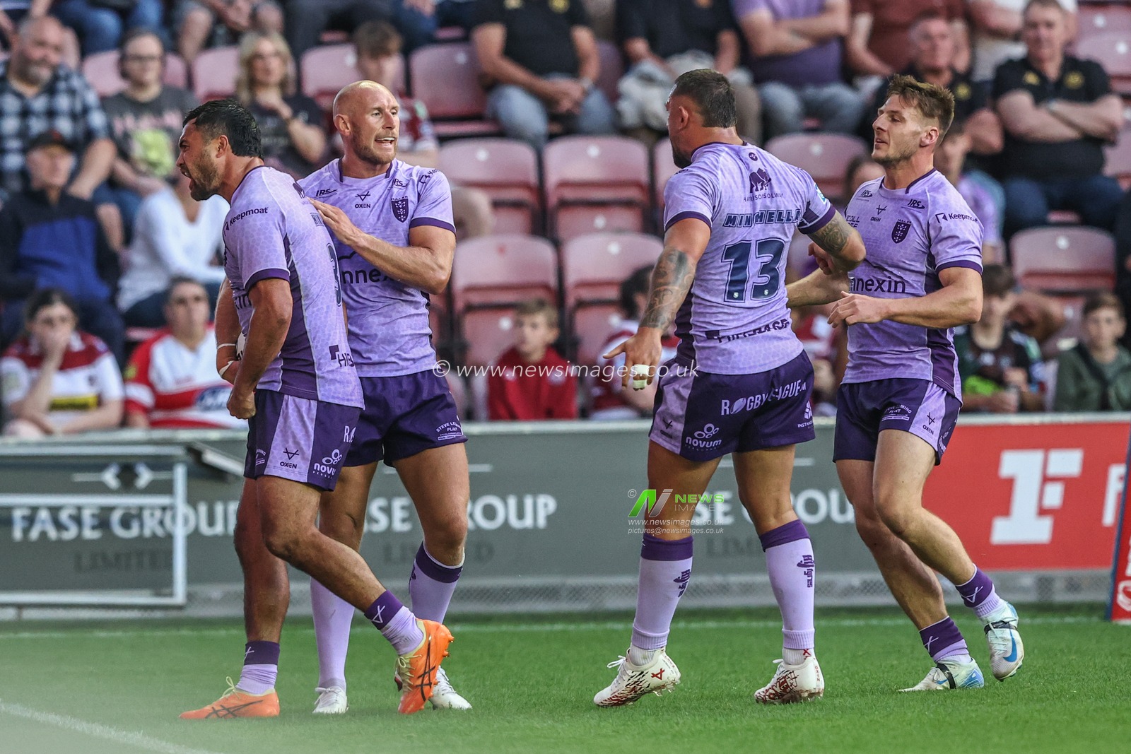 Dean Hadley of Hull KR celebrates his try during the Betfred Super League round 22 match Wigan Warriors vs Hull KR at The Brick Community Stadium, Wigan, United Kingdom, 15th August 2025

(Photo by Alfie Cosgrove/News Images)