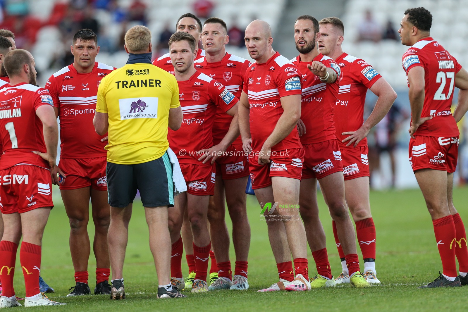 Hull KR players take instructions from the trainer