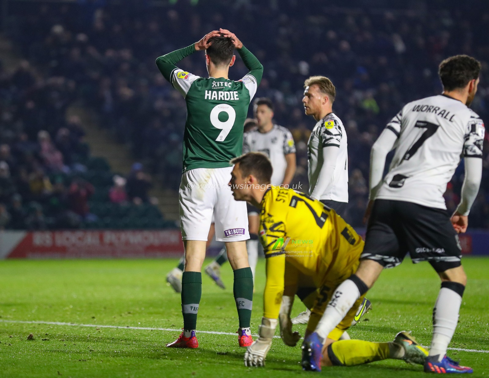 Ryan Hardie #9 of Plymouth Argyle looks dejected after his shot goes over the bar during the Sky Bet League 1 match Plymouth Argyle vs Port Vale at Home Park, Plymouth, United Kingdom, 2nd December 2022

(Photo by Gareth Evans/News Images)