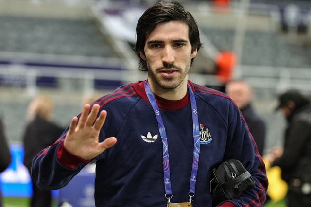 Sandro Tonali of Newcastle Untied arrives during the UEFA Champions League Knockout Round Play-offs Newcastle Untied vs Qarabag at St. James's Park, Newcastle, United Kingdom on 24 February 2026

(Photo by Mark Cosgrove/News Images)