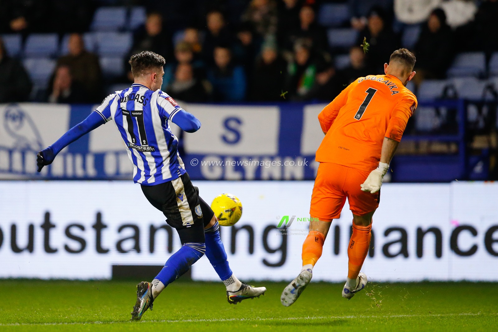 Martin DÃºbravka #1 of Newcastle United and Josh Windass #11 of Sheffield Wednesday during the Emirates FA Cup Third Round match Sheffield Wednesday vs Newcastle United at Hillsborough, Sheffield, United Kingdom, 7th January 2023

(Photo by Ben Early/News Images)