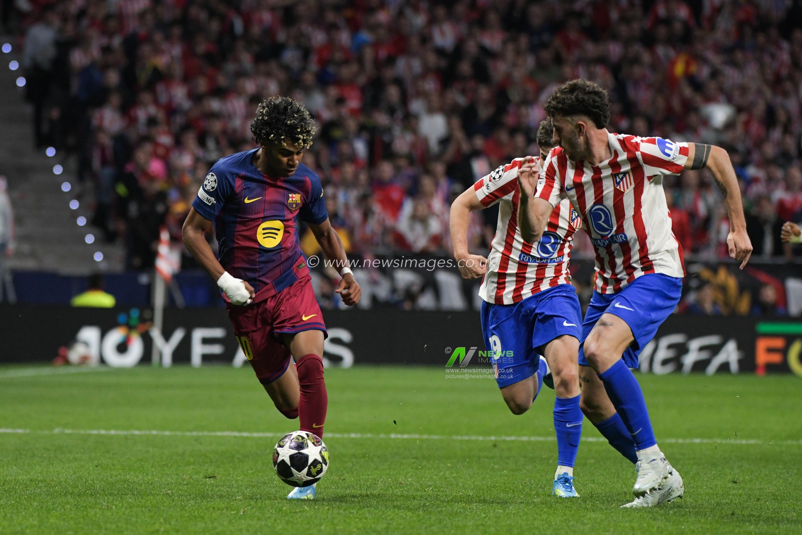 Lamine Yamal of FC Barcelona during the UEFA Champions League Quarter Finals match Atletico Madrid vs Barcelona at Riyadh Air Metropolitano, Madrid, Spain on 14 April 2026

(Photo by Samuel Carreno/News Images)