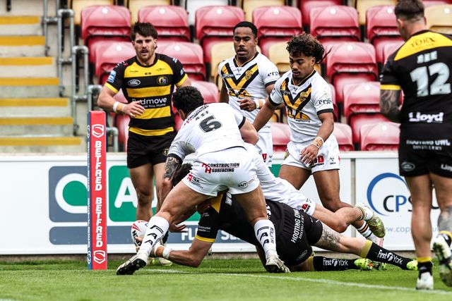 Sam Wood of York Knights goes over for a try during the Betfred Super League round 12 match York Knights vs Castleford Tigers at LNER Community Stadium, York, United Kingdom on 16 May 2026

(Photo by Alfie Cosgrove/News Images)