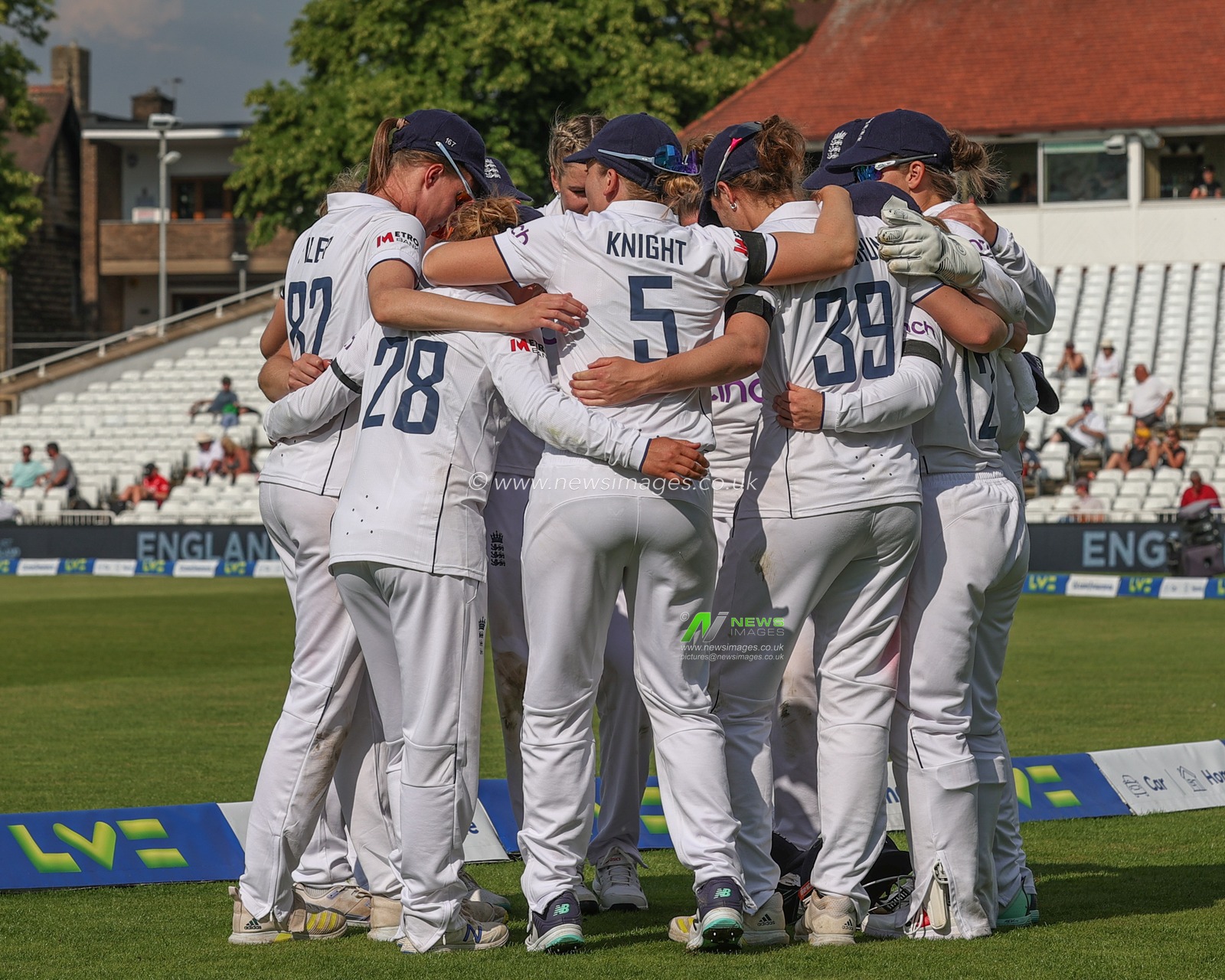 England have a group huddle before play resumes after rain during the Metro Bank Women's Ashes 2023 match England vs Australia at Trent Bridge, Nottingham, United Kingdom, 22nd June 2023

(Photo by Mark Cosgrove/News Images)