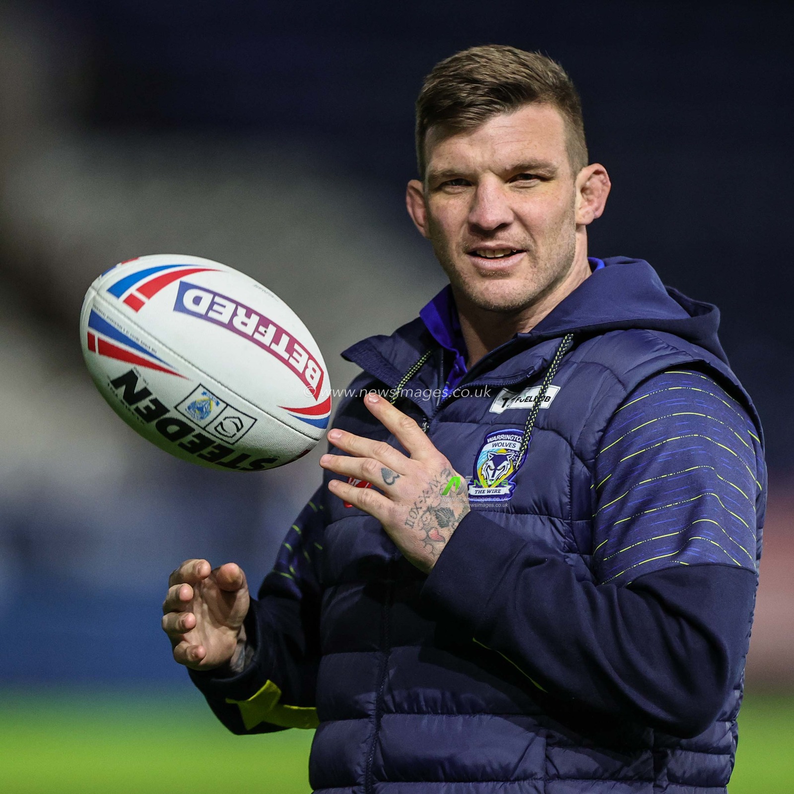 Josh McGuire #13 of Warrington Wolves during the Betfred Super League Round 2 match Huddersfield Giants vs Warrington Wolves at John Smith's Stadium, Huddersfield, United Kingdom, 24th February 2023

(Photo by Mark Cosgrove/News Images)