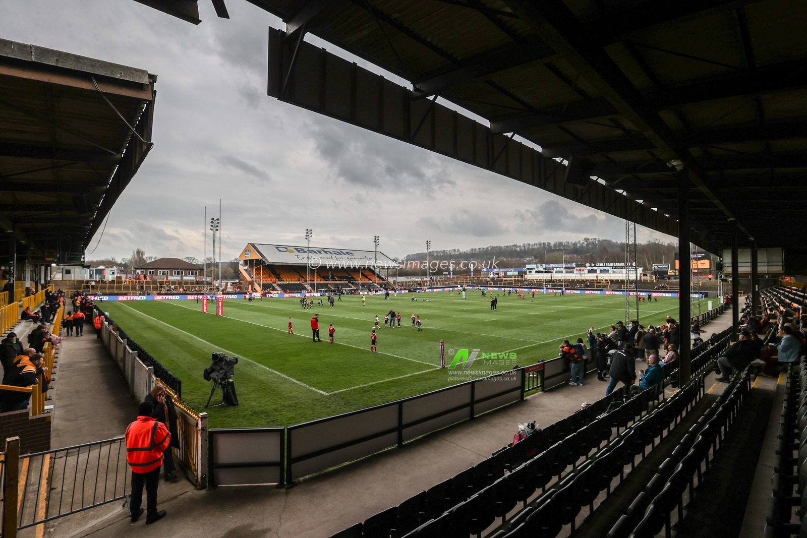 A general view of the Mend-A-Hose Jungle ahead of the Betfred Super League Round 5 match Castleford Tigers vs Catalans Dragons at The Mend-A-Hose Jungle, Castleford, United Kingdom, 22nd March 2025

(Photo by Alfie Cosgrove/News Images)