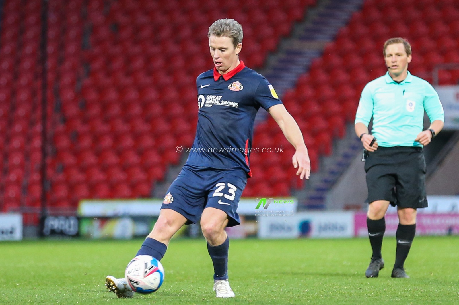 Grant Leadbitter #23 of Sunderland in action during the game