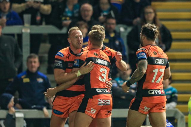 Betfred Super League round 8 Leeds Rhinos vs Castleford Tigers