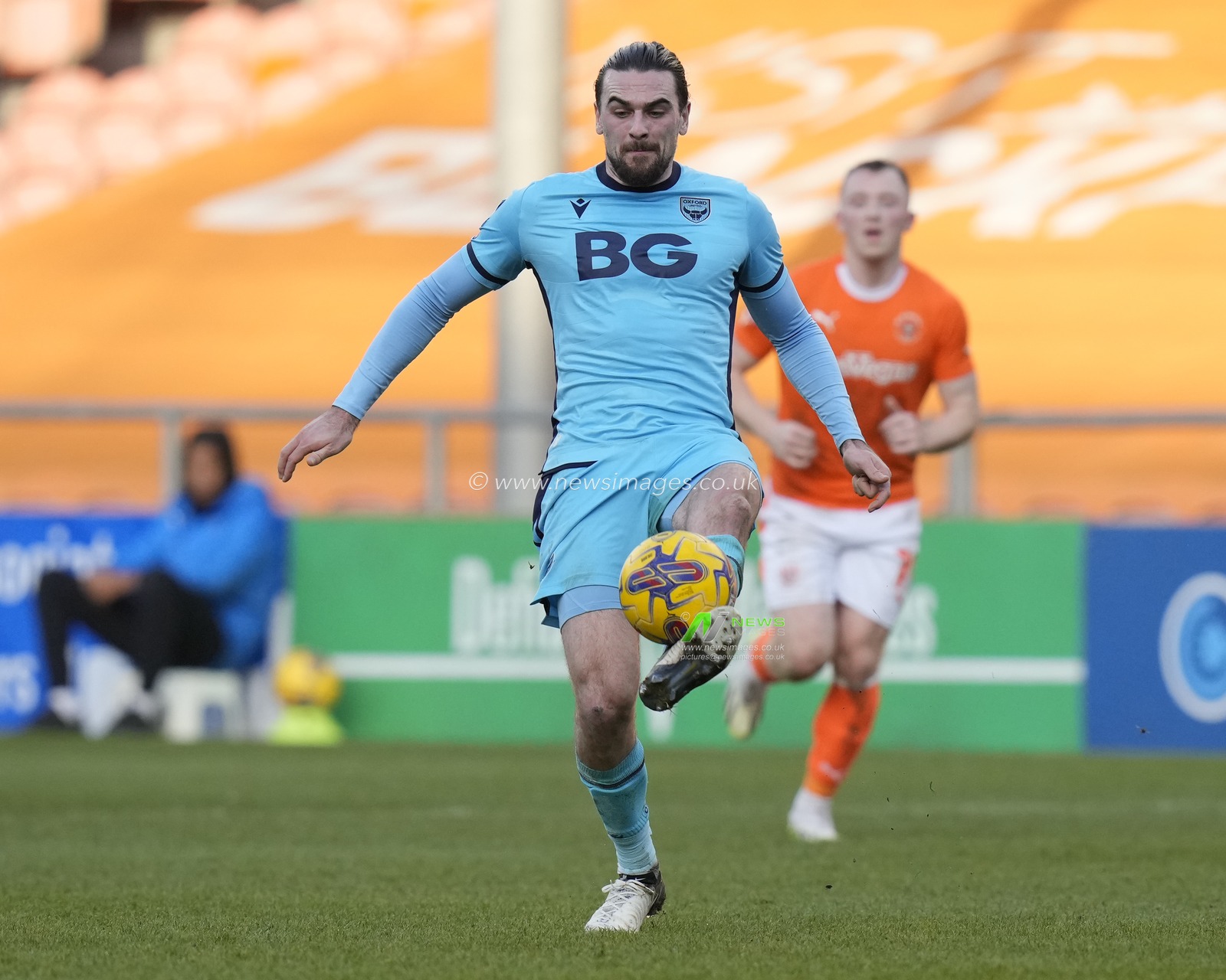 Ciaron Brown of Oxford United controls the ball during the Sky Bet League 1 match Blackpool vs Oxford United at Bloomfield Road, Blackpool, United Kingdom, 10th February 2024

(Photo by Steve Flynn/News Images)
