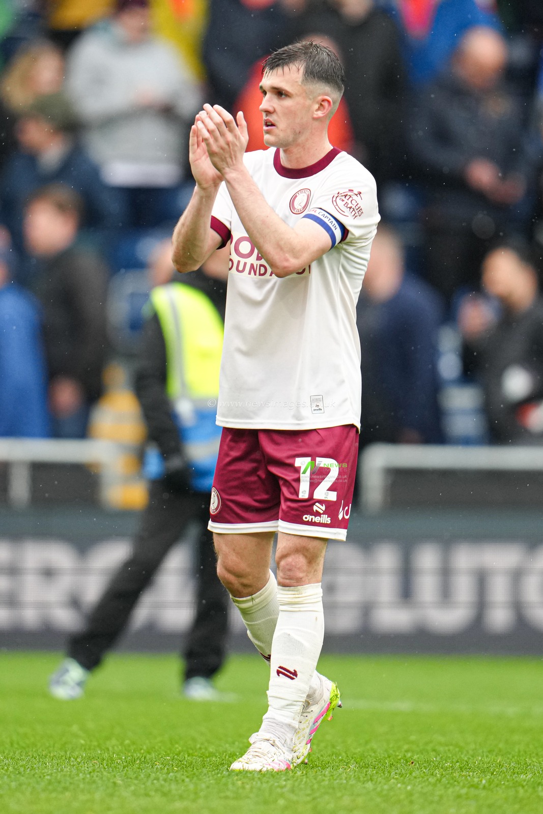 Jason Knight of Bristol City after the Sky Bet Championship match Luton Town vs Bristol City at Kenilworth Road, Luton, United Kingdom, 21st April 2025

(Photo by Harvey Murphy/News Images)