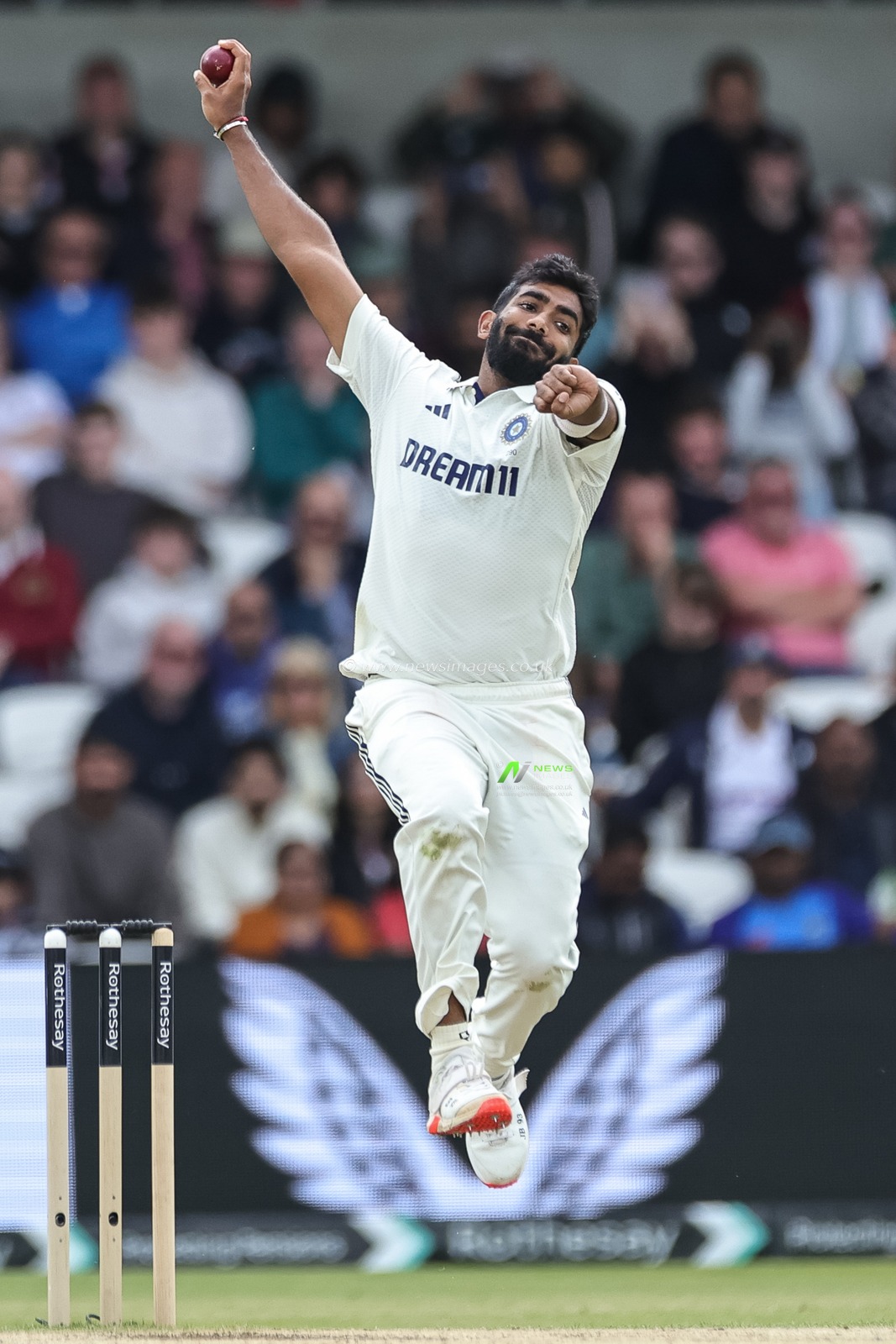 Jasprit Bumrah of India delivers the ball during the 1st Rothesay Test Match Day 5 England vs India at Headingley Cricket Ground, Leeds, United Kingdom, 24th June 2025

(Photo by Mark Cosgrove/News Images)