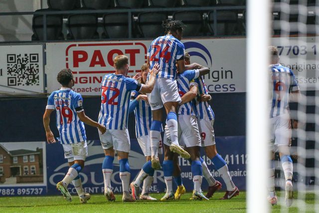 Sky Bet Championship Luton Town v Huddersfield Town