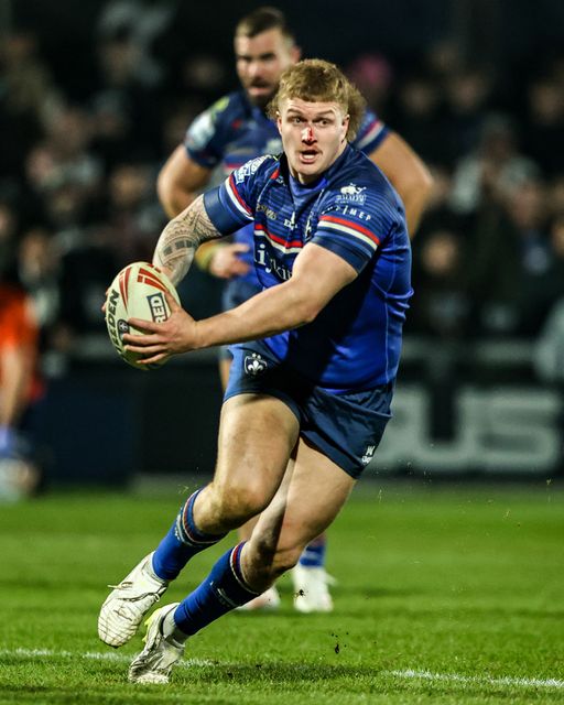 Caius Faatili of Wakefield Trinity battle for the ball rduring the Betfred Super League match Wakefield Trinity vs Hull FC at DIY Kitchens Stadium, Wakefield, United Kingdom on 05 March 2026

(Photo by Alfie Cosgrove/News Images)