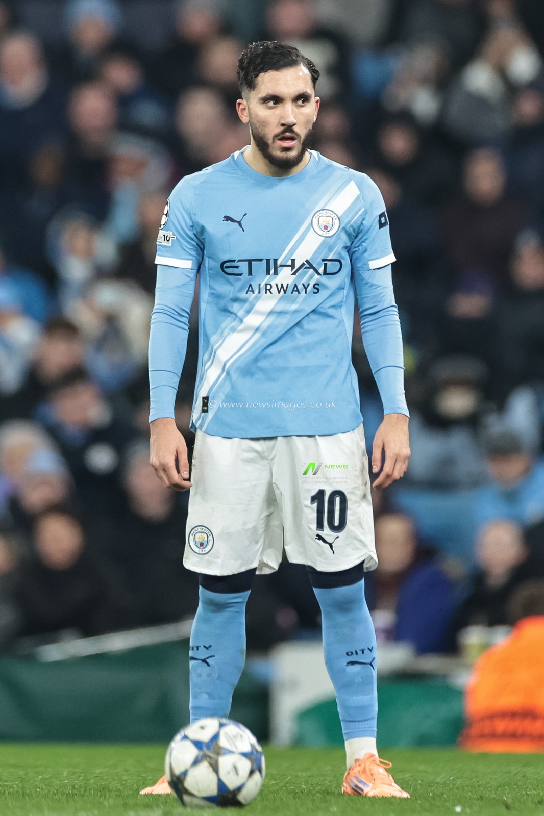 Rayan Cherki of Manchester City during the UEFA Champions League Matchday 5 of 8 Manchester City v Bayer 04 Leverkusen at City of Manchester Stadium, Manchester, United Kingdom, 25th November 2025

(Photo by Mark Cosgrove/News Images)

*** GER AUT SUI OUT ***