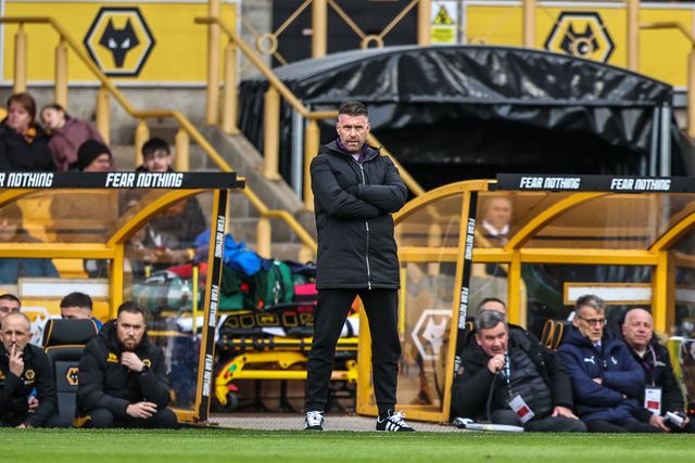 Rob Edwards manager of Wolverhampton Wanderers during the Premier League match Wolverhampton Wanderers vs Bournemouth at Molineux, Wolverhampton, United Kingdom, 31st January 2026

(Photo by Alfie Cosgrove/News Images)