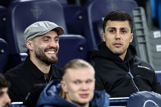 Mateo KovaÄiÄ‡ of Manchester City and Rodri of Manchester City during the Emirates FA Cup 5th Round match Manchester City vs Plymouth Argyle at Etihad Stadium, Manchester, United Kingdom, 1st March 2025

(Photo by Mark Cosgrove/News Images)