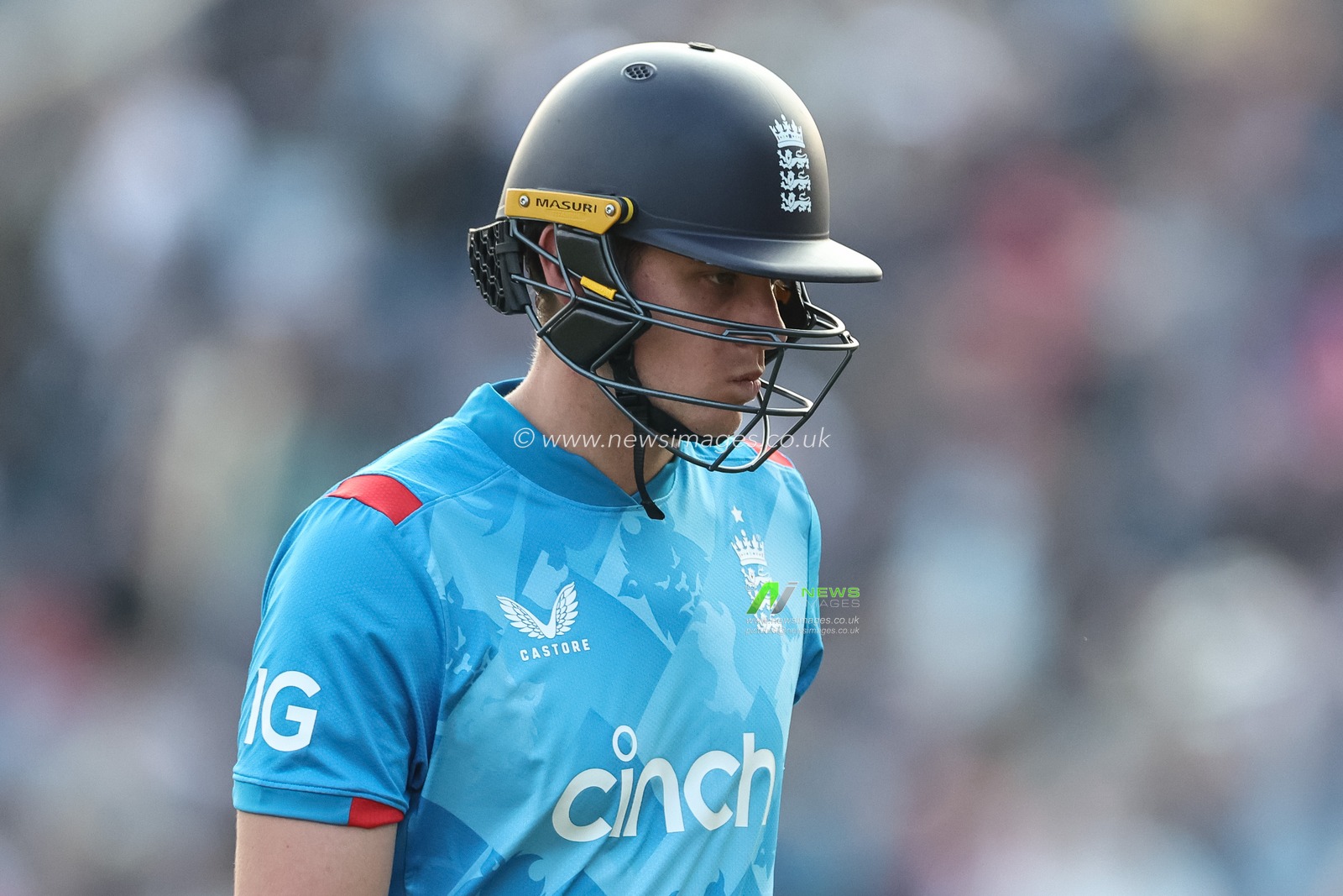 A dejected Jamie Smith of England  leaves the field of play after been caught out by Jake Fraser-McGurk of Australia during the Second Metro Bank One Day International England v Australia at Headingley Cricket Ground, Leeds, United Kingdom, 21st September 2024

(Photo by Mark Cosgrove/News Images)
